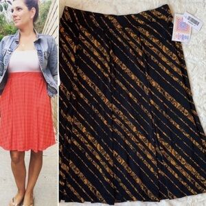 Nwt LuLaroe Madison black and gold striped stretchy full skirt